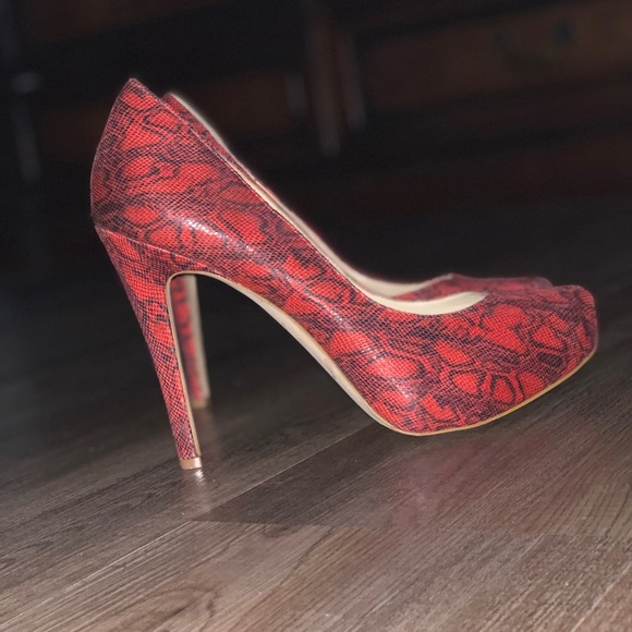 BCB Generation Red Snake Pattern Heels, Party Shoe, Pointy Toe, Stilettos Heels - Picture 2 of 7